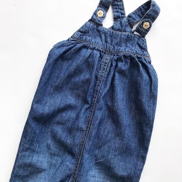 H&M chambray  jumpsuit EUC 6-9 months - Picture 2 of 4